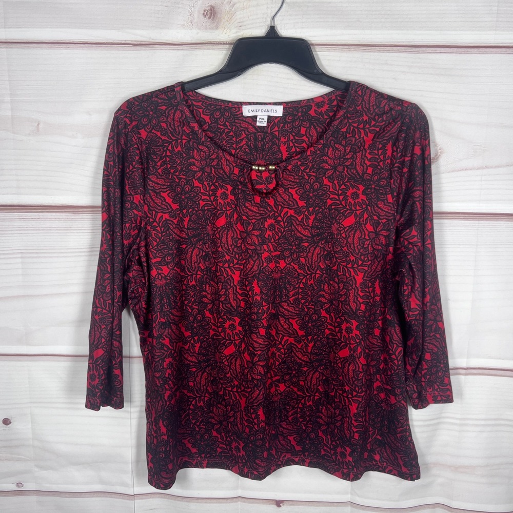 Emily Daniels Top Womens PXL Red Paisley Keyhole Neck 3/4 Sleeve Blouse Knit